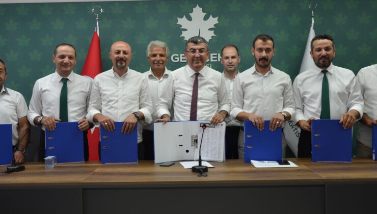 Gelecek Partililerden ”Erken Değil Hemen Seçim” İçin Konya’dan 42 Bin İmza.”