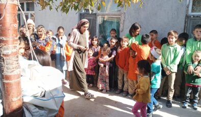 Türkmenistanlı balaları sevindirdik, bizde çok mutlu olduk.