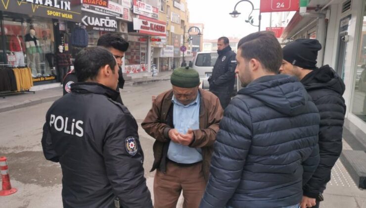 Konya’da yaşlı adamı biz polisiz diyerek 77 bin TL dolandırdılar!