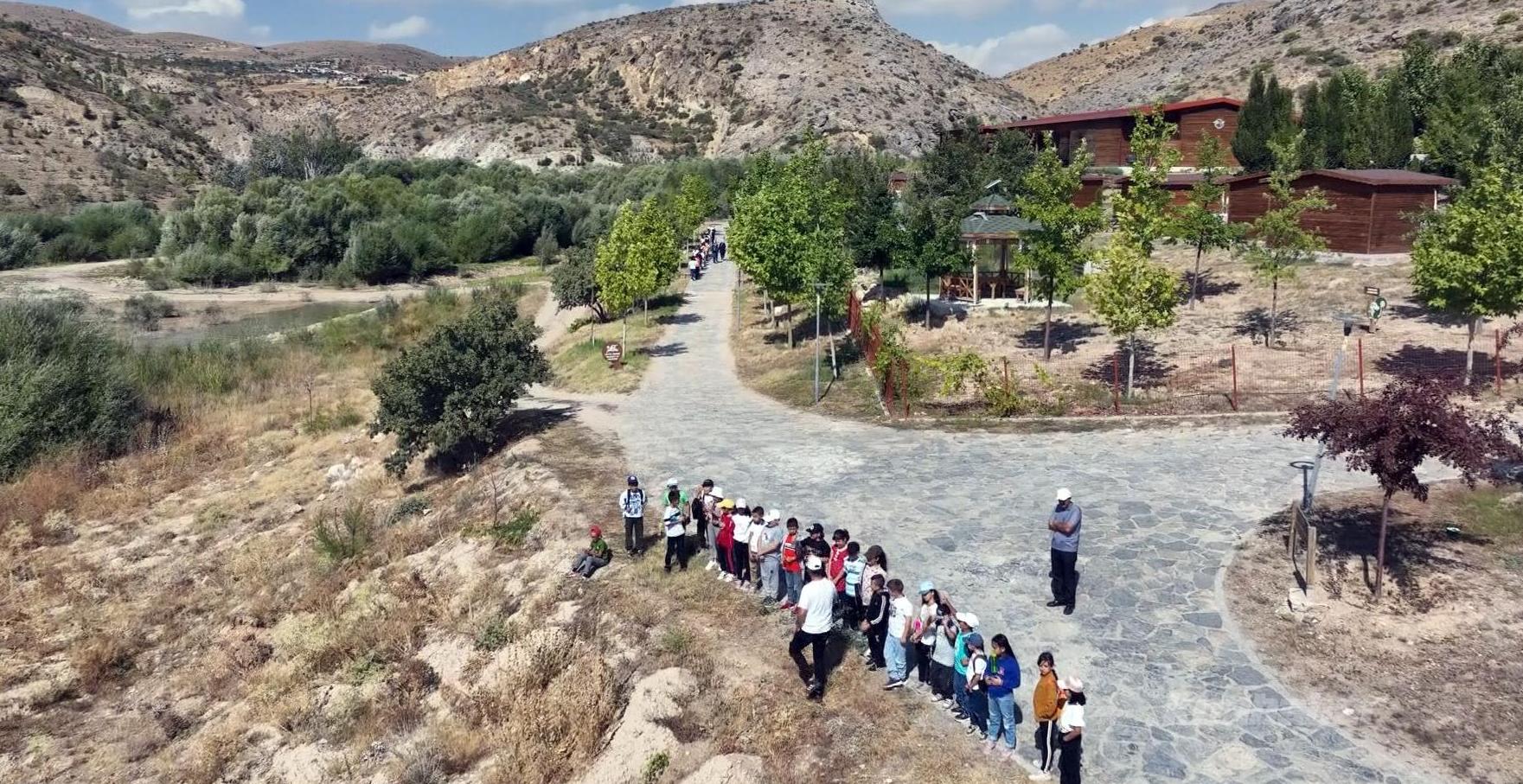 Sille Tabiat Okulu öğrencilerle doğa arasında köprü oluyor.