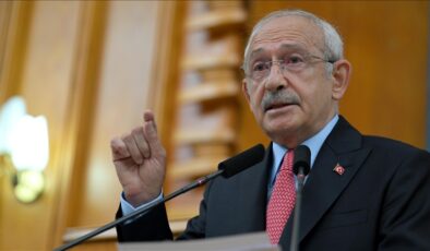 CHP Genel Başkanı Kemal Kılıçdaroğlu: “Akaryakıt zamları vatandaşın cebinden çalınan paradır” dedi.