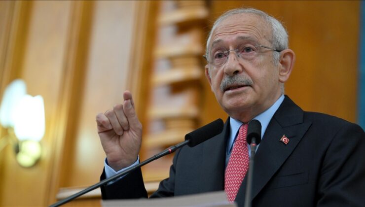 CHP Genel Başkanı Kemal Kılıçdaroğlu: “Akaryakıt zamları vatandaşın cebinden çalınan paradır” dedi.