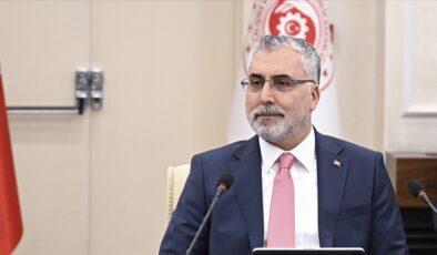 Bakan Işıkhan, 2024 yılı memur maaşı zam oranı teklifini açıkladı.