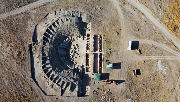 1800 yıl öncesine ışık tutan sunak, Konya’da bulundu.