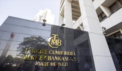 Gözler Merkez Bankasına çevrilmişti, Merkez Bankası politika faizini 500 baz puan artırarak yüzde 30’a çıkardı