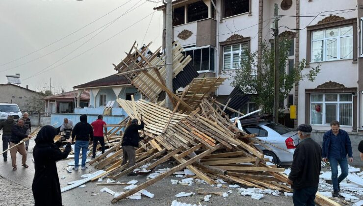 Kötü hava koşulları yurdun büyük bölümünde etkili oldu