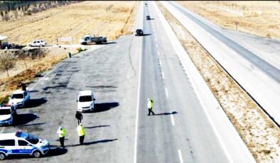 Konya’da bu yollarda drone ile trafik denetimi yapıldı