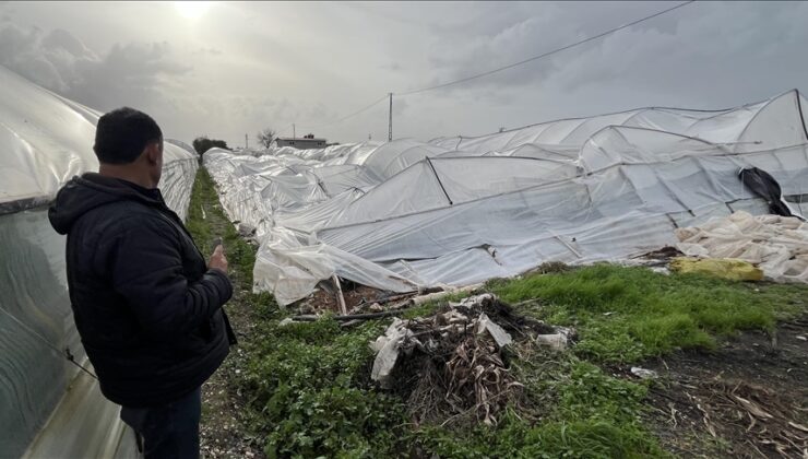 Antalya’da hortum nedeniyle bazı seralarda hasar oluştu