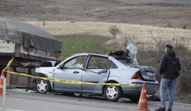 Ankara’da trafik kazası meydana geldi: 2 ölü 4 yaralı