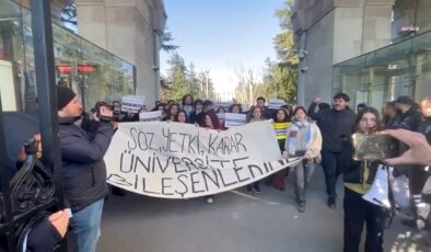 İstanbul Üniversitesi’nin ziyarete açılmasına karşı öğrencilerin tepkisi sürüyor