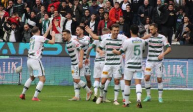 Konyaspor 7 maç sonra 3 puanla tanıştı