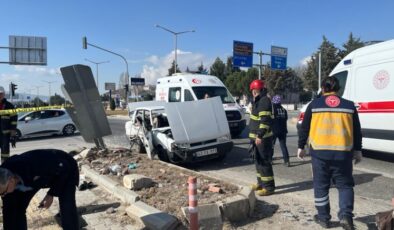 Kütahya’da feci kaza: 3 ölü 2 yaralı