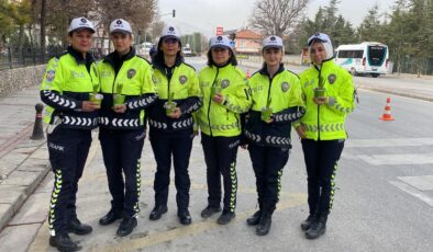 Konya’daki kadın sürücülere Kadınlar Günü jesti