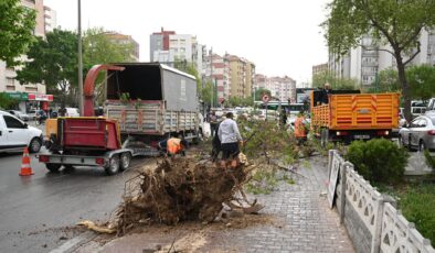 Konya’da fırtına hasara yol açtı!