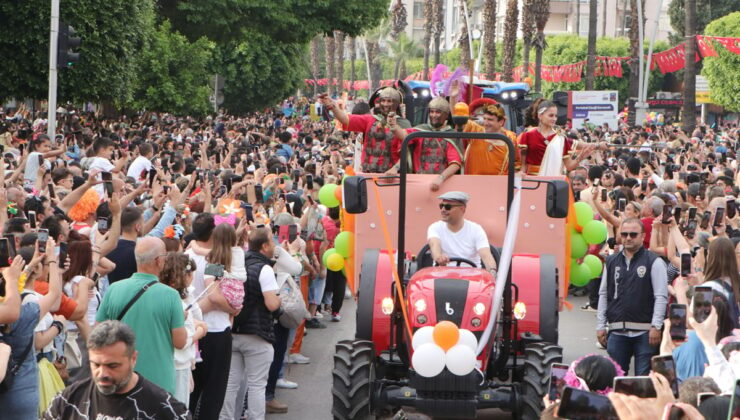 Portakal Çiçeği Festivalinde vatandaşlar gönlünce eğlendi