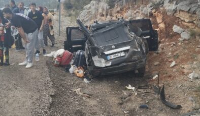 Antalya’nın Akseki ilçesinde meydana gelen trafik kazasında 5 kişi yaralandı