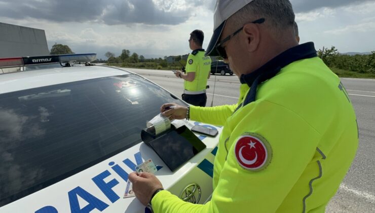 Emniyet ve Jandarma Trafik Ekipleri ceza yağdırdı