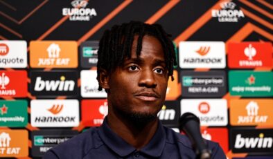 Galatasaray Michy Batshuayi transferini açıkladı