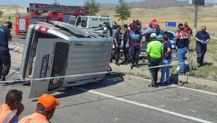 Trafik kazasında 1 kişi öldü, 4 kişi yaralandı