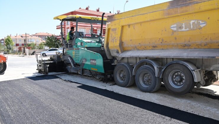 Selçuklu Belediyesi yol çalışmalarını sürdürüyor