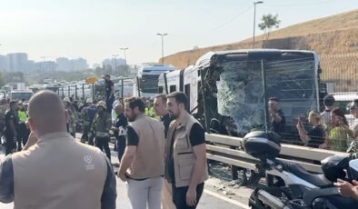 İstanbul’da feci metrobüs kazası!