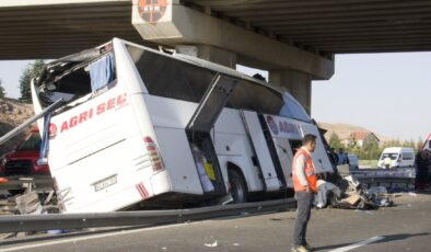 Ankara’da feci kaza: 9 ölü 27 yaralı