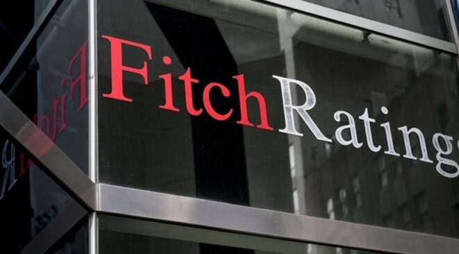 Fitch, Türkiye’nin kredi notunu 1 puan yükselti.