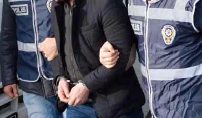 🚨 Konya’da Büyük Operasyon! Sahte Kredi Kartı Satıcısının Sonu Kötü Bitti: 72 Yıl Hapis Cezası Olan Hükümlü Yakalandı.