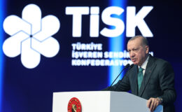 📢 Erdoğan’dan İşverenlere Kritik Çağrı: “Asgari Ücrette Elinizi Taşın Altına Koyun!”