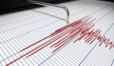 🔥 SON DAKİKA DEHŞETİ! Türkiye’nin İki Yakasında 7 Dakika Arayla KORKUTAN DEPREM SERİSİ: 4.1 ve 4.2 Büyüklüğünde Şok!