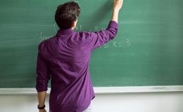 EĞİTİMDE ŞİDDET DALGASI: ÖĞRETMENLERDEN ÜLKE GENELİNDE 3 GÜNLÜK İŞ BIRAKMA KARARI!