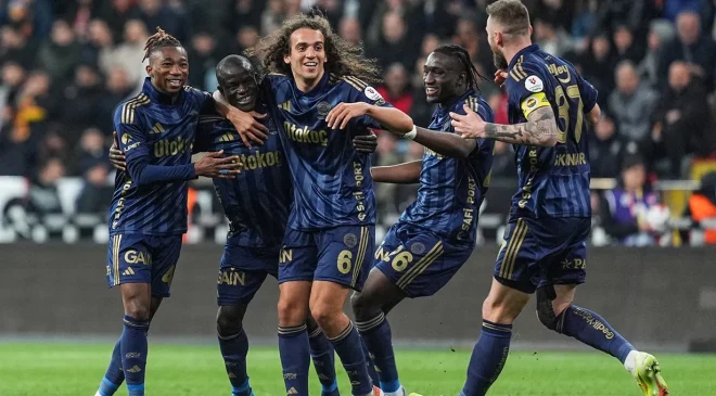 Fenerbahçe Kayseri’de Gövde Gösterisi Yaptı: Zirve Takibi Dolu Dizgin!
