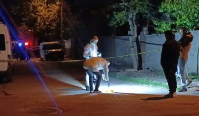 KAHRAMANMARAŞ’TA SOKAK ORTASINDA SİLAHLI ÇATIŞMA: 1’İ AĞIR 6 YARALI!