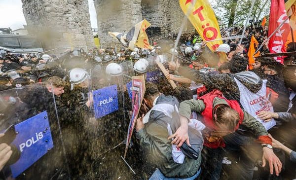 1 MAYIS’IN ÇELİŞKİSİ: İŞÇİNİN ÇALIŞTIĞI, RUHUNUN UNUTULDUĞU GÜN