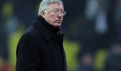 MANCHESTER’DA ZAMAN DURDU: 84 YAŞINDAKİ İMPARATOR SİR ALEX FERGUSON DERBİ ÖNCESİ HASTANEYE SEVK EDİLDİ!