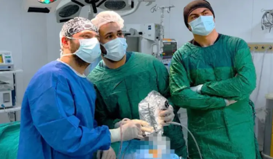 VAN’DA TARİHE GEÇEN OPERASYON: AYNI ANDA İKİ KRİTİK AMELİYAT!