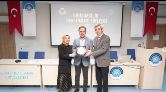 İŞİN MUTFAĞINDAN ÜNİVERSİTE KÜRSÜSÜNE: Selçuk Öztürk Başarının Şifrelerini Verdi.