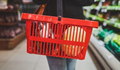 REZALETİN ADI “KÖFTE”: 156 ŞUBELİ DEV MARKETTE KANATLI ETİ VE TAŞLIK SKANDALI!