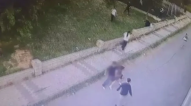 BÜYÜKÇEKMECE’DE PARK DEHŞETİ: 15 YAŞINDAKİ ABDÜLBAKİ’Yİ ÖLÜME BÖYLE GÖTÜRDÜLER!