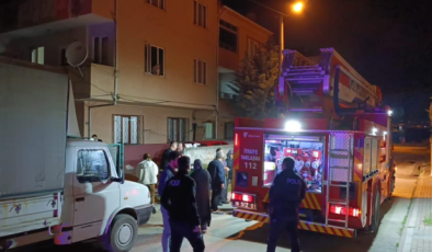 BURSA’DA KUNDAKLAMA DEHŞETİ: ESKİ EŞİNİN EVİNE MOLOTOF ATTI! DOĞALGAZ KOMBİSİ BOMBA GİBİ PATLADI, POLİS ALARMDA!