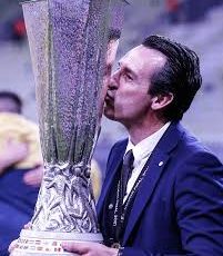 İSTANBUL SESTTEN YIKILDI! Boğaz Kıyısındaki Dev Finalde Fişi Çektiler: UEFA Avrupa Ligi Kupası Sahibini Buldu!
