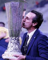 İSTANBUL SESTTEN YIKILDI! Boğaz Kıyısındaki Dev Finalde Fişi Çektiler: UEFA Avrupa Ligi Kupası Sahibini Buldu!