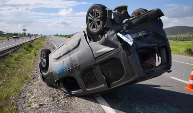 Isparta-Konya karayolunda otomobil kamyonete arkadan çarptı, 8 yaralı var