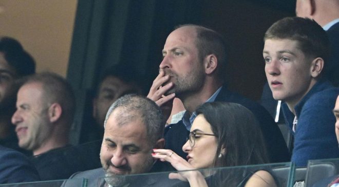 İSTANBUL’DA TARİHİ GECE: GALLER PRENSİ WILLIAM TÜPRAŞ STADI’NDA! ASTON VILLA İÇİN TRİBÜNE ÇIKTI