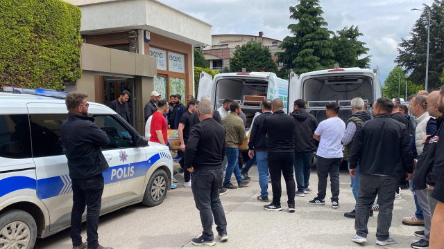 KOCAELİ’DE KAN DONDURAN FACİA: MHP İL BAŞKAN YARDIMCISI GEYLANİ YENİGÜN ORTAĞI TARAFINDAN VURULUP ÖLDÜRÜLDÜ! KATİLİ İNTİHAR ETTİ!