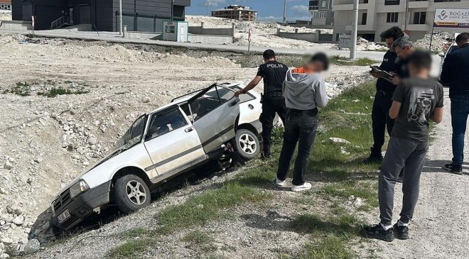 KÜTAHYA’DA EHLİYETSİZ GENÇ DEHŞETİ: ŞARAMPOLE UÇTU, 282 BİN TL CEZA YEDİ!