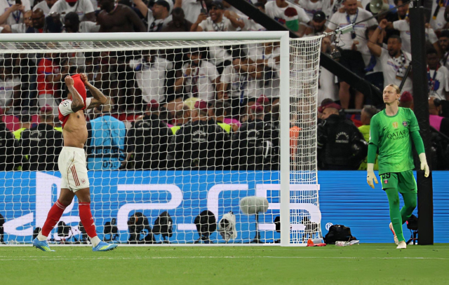 YOK BÖYLE BİR FİNAL: ŞAMPİYONLAR LİGİ’Nİ KAZANAN TAKIMI PENALTILAR BELİRLEDİ! PSG DEV KUPAYI MÜZESİNE GÖTÜRDÜ!