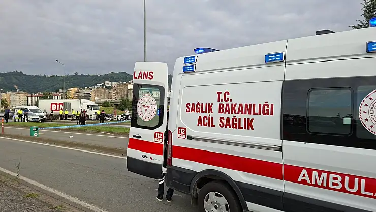 Rize’de Vicdansızlık: Karşıya Geçen Kadına Çarpıp Kaçan Kamyonet Sürücüsü Yakalandı!