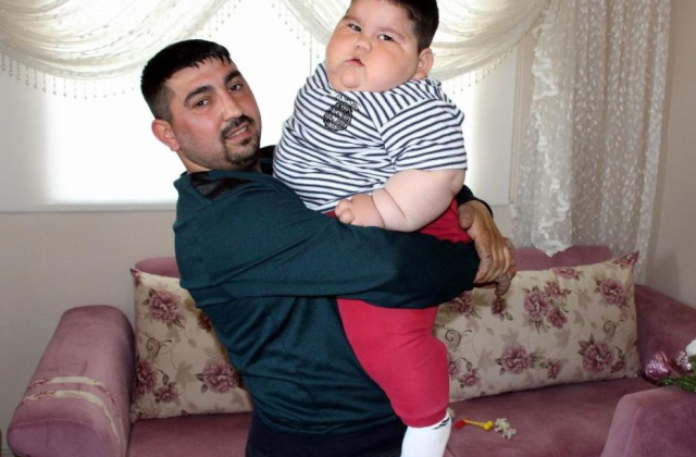 5 YAŞINDA 90 KİLODAN 40 KİLOYA: MİNİK YAĞIZ’IN 6 YIL SONRAKİ İNANILMAZ DEĞİŞİMİ GÖRENLERİ ŞOKE EDİYOR!
