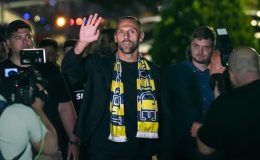 Samandıra’da Vedat Muriqi Çılgınlığı! “Kosova Canavarı” Gece Yarısı İstanbul’a İndi!